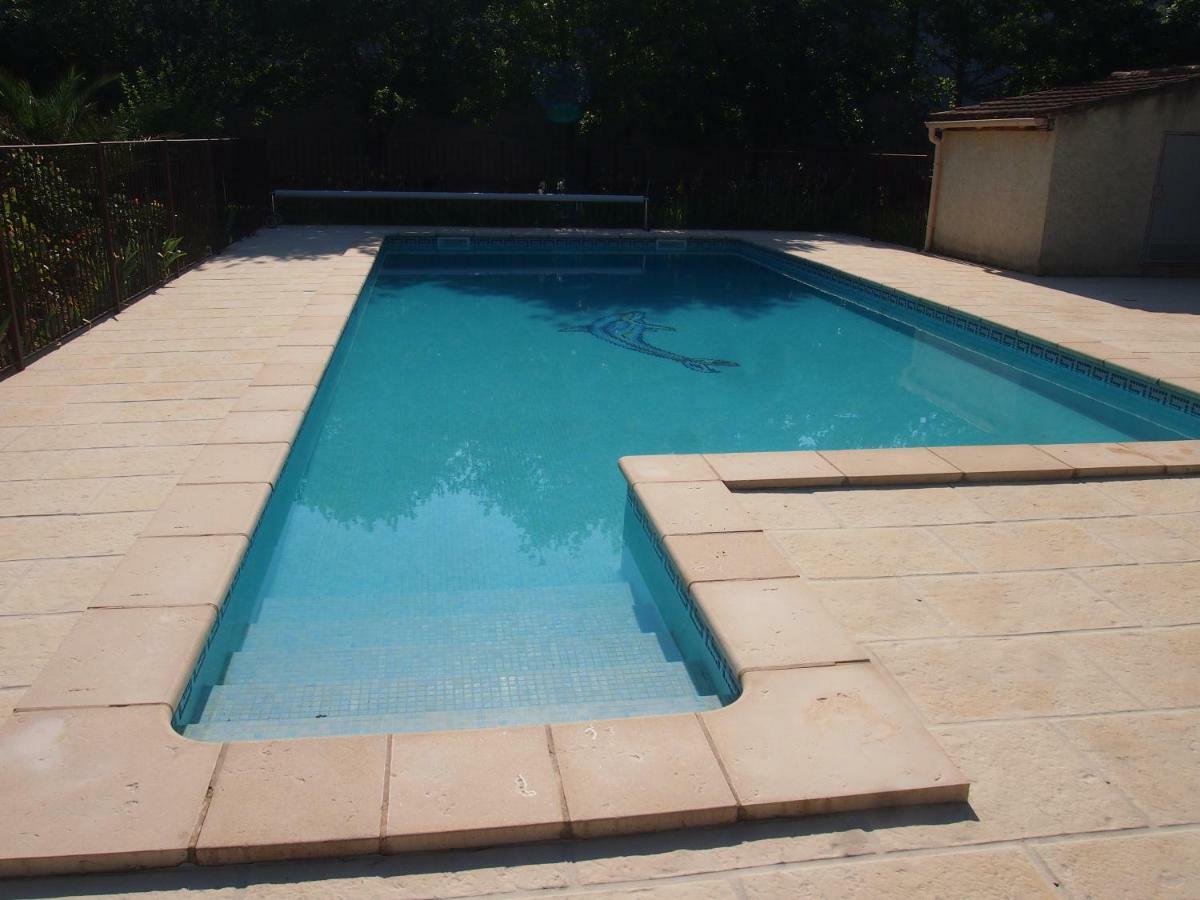 Les Buis Apartment Carpentras Exterior photo